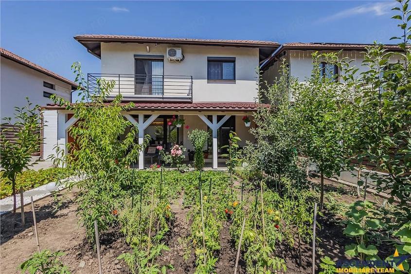 Casă cu Teren 333 Mp în Noua