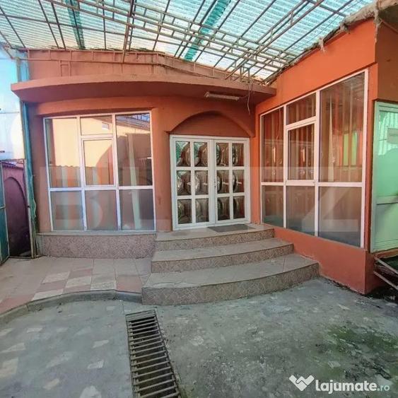 Casa cu 6 camere si garaj pretabil afacere zona Malu Rosu - 2