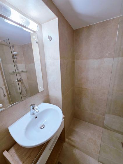 Apartament cu 2 camere semidecomandat, mobilat în Universitate