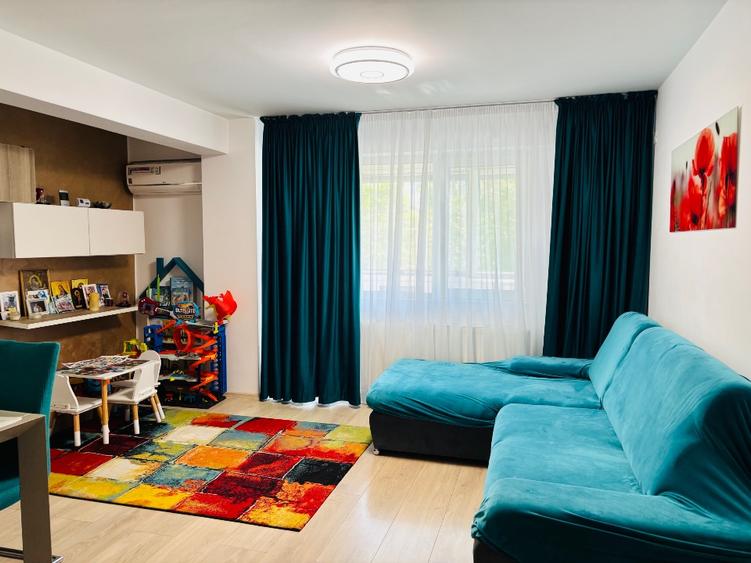 Apartament 3 camere + parcare supraterana - 1