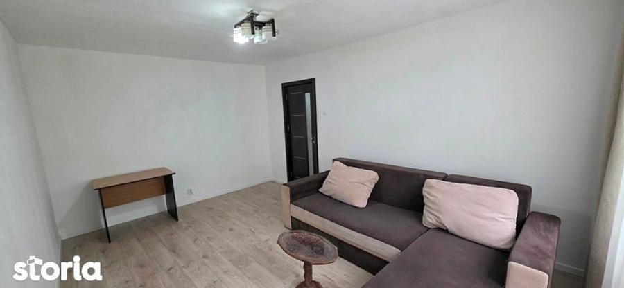 Proprietar | Garsoniera Drumul Taberei | Metrou Valea Ialomitei | Boxa - 2