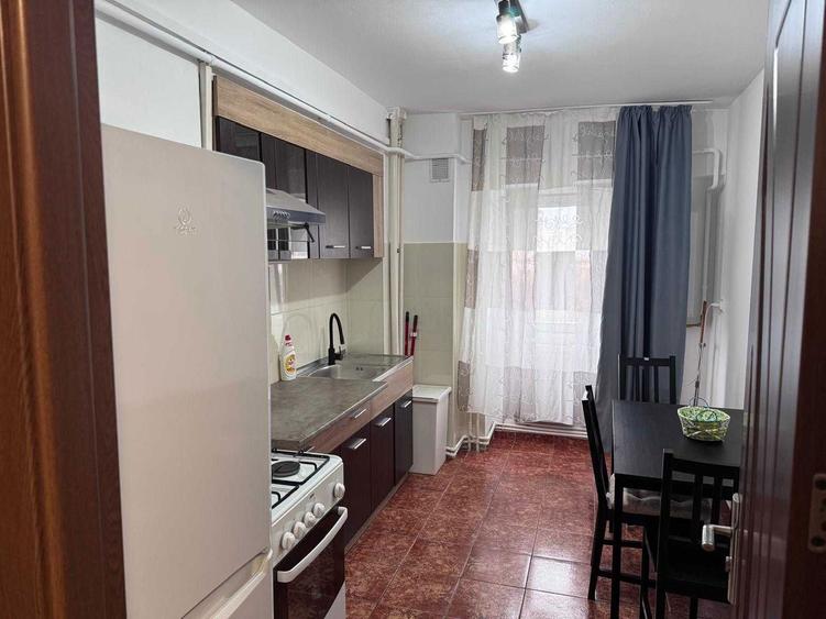 Proprietar ofer spre inchiriere apartament cu o camera - zona gara/pasaj ocrav bancila - 7