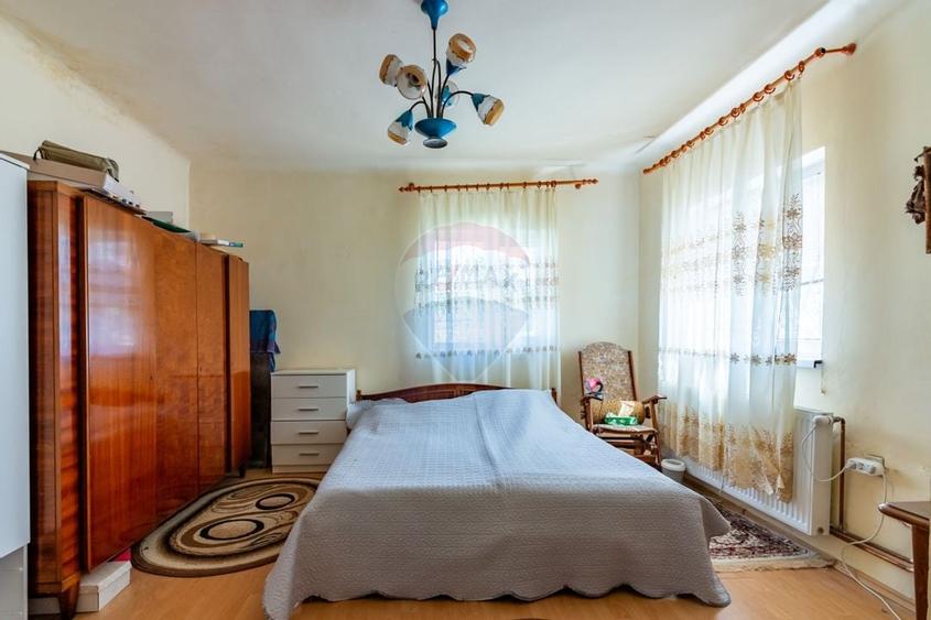 Casă cu potențial, curte proprie, zonă liniștită – Andronache - 6