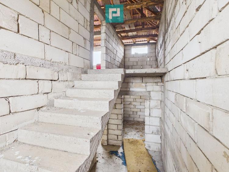 Casă la roșu în localitatea Almaș, Arad. - 6