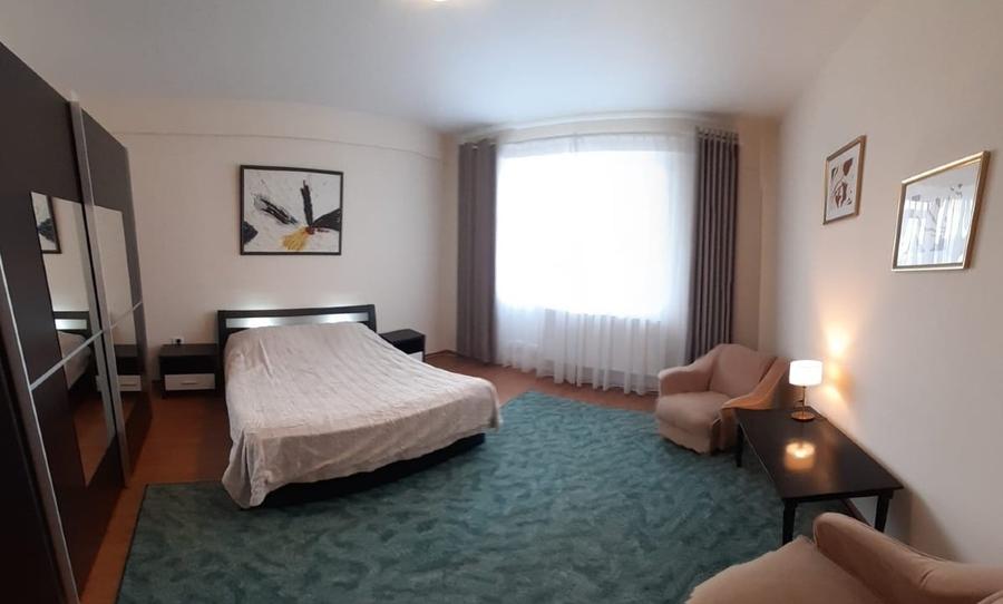 Închiriez apartament spatios renovat 3 camere, 150 mp, terasa de vara imensa - 3