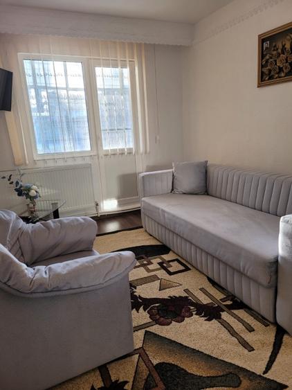 Apartament cu 2 camere de închiriat  - 1
