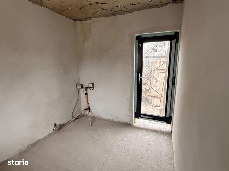 Casa la gri 4 camere P+1+M 125 mp Berceni central, 90.000 euro - 5