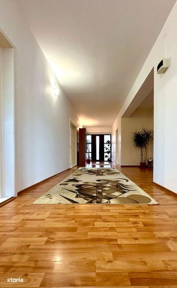 Casa spa?ioasa (6 camere) + teren 1382mp + garaj si foisor - 9