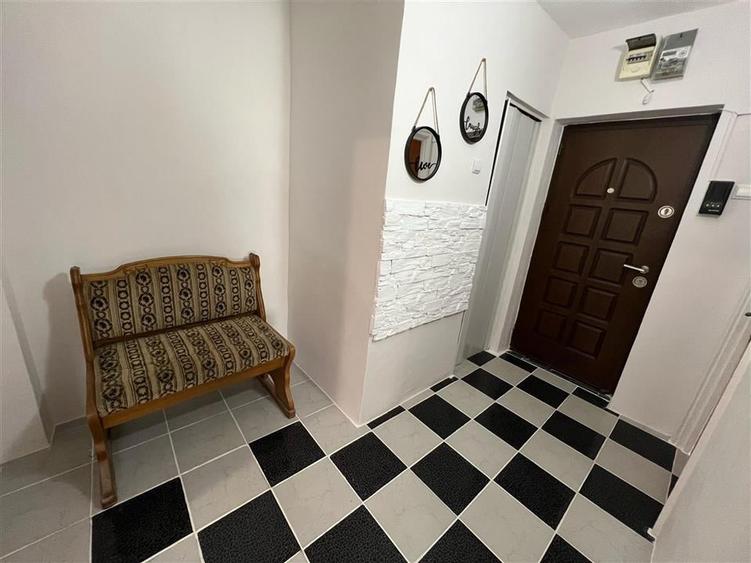 Inchiriere Apartament cu 3 camere Podu Ros - 6