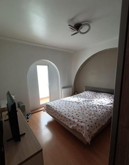 2 camere, decomandat, et 2/4, 55 mp, bloc 1982-Gorjului - 5