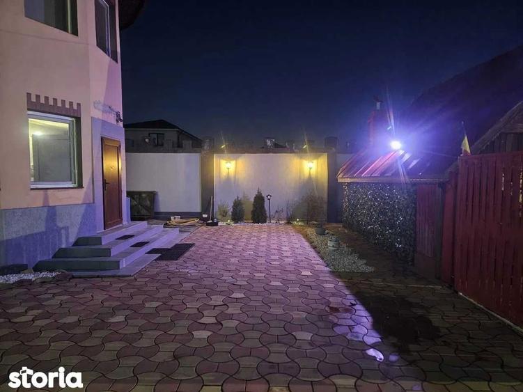 Casa de vanzare cu teren de 3000 mp,hala - 2