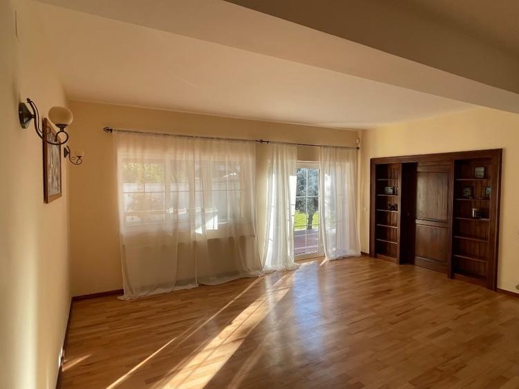 Casă în stil mediteranean, plină de lumină și farmec, cu grădină frumoasă - 7