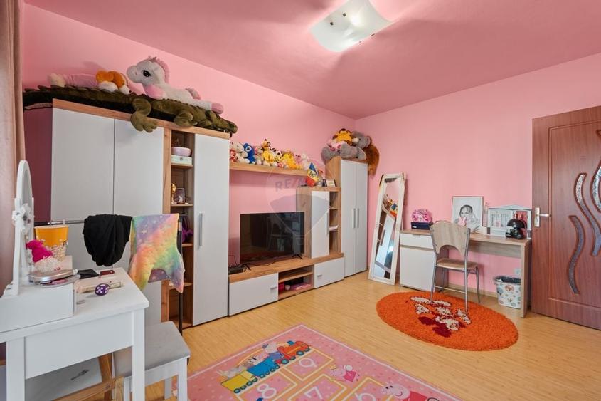 Casă / Vilă cu 6 camere de vânzare - Oraselul Copiilor - 22