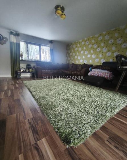 Casa + teren 2600mp, zona Horodnic de Sus, Radauti