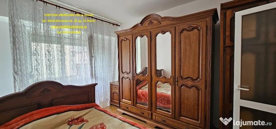 Apartament cu 3 camere decomandat în Calea Romanului