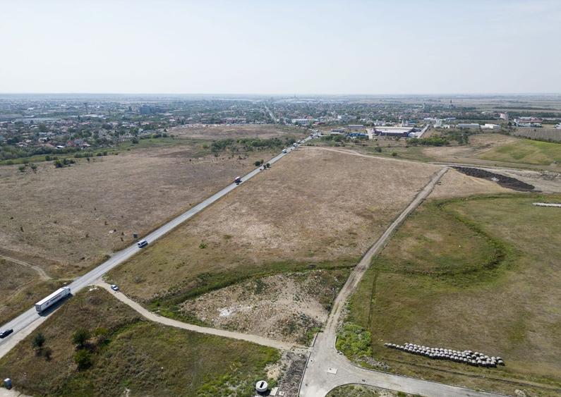 TEREN INTRAVILAN CENT NORD ARAD KM 548+273 PUZ APR - 7