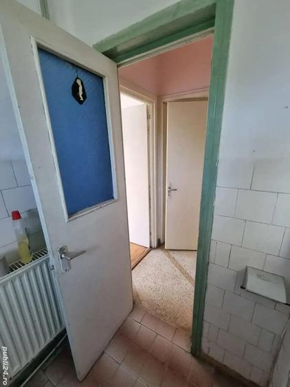 A 37 Liceul sanitar ,Apartament 3 camere confort 1 - 8