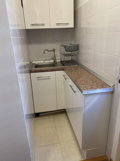 Garsoniera decomandata de inchiriat, Rovine, Posta - 1