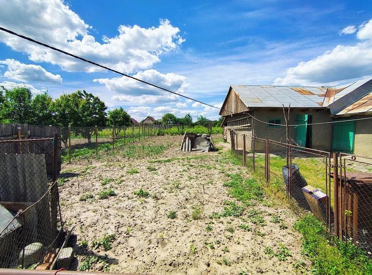 Casa + anexe gospodaresti cu teren de 1000 mp - 5