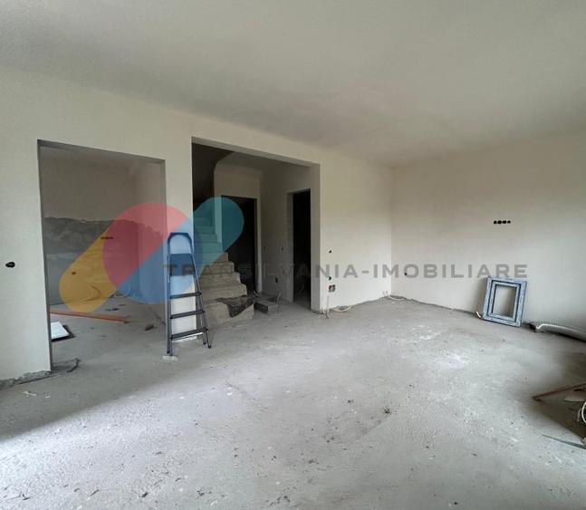 Duplex, 150 mp utili, 700 mp teren,  ideala pentru familie sau birou - 1