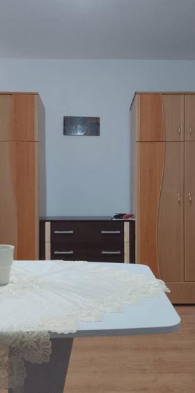 Inchiriez apartament cu o camera, Bloc G4, Mazepa 1. - 5