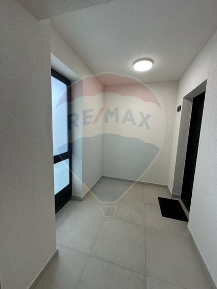 Apartament 1 camera -NOU, modern cu PARCARE securizata - 11