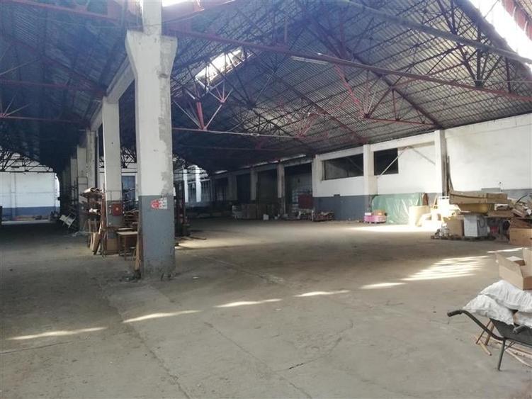 Hala si birouri 5000 mp langa Cora Pantelimon - 5