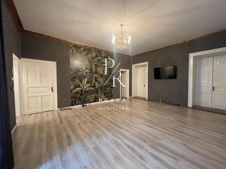 Apartament de vanzare 3 camere 115 mp cu potential comercial, pe strada Horea! - 1