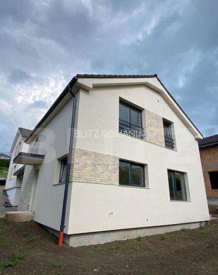 Casa cu 4 camere, 120 mp, incalzire in pardoseala, 250 mp de Casa cu 4 camere, 120 mp, incalzire in pardoseala, 250 mp de