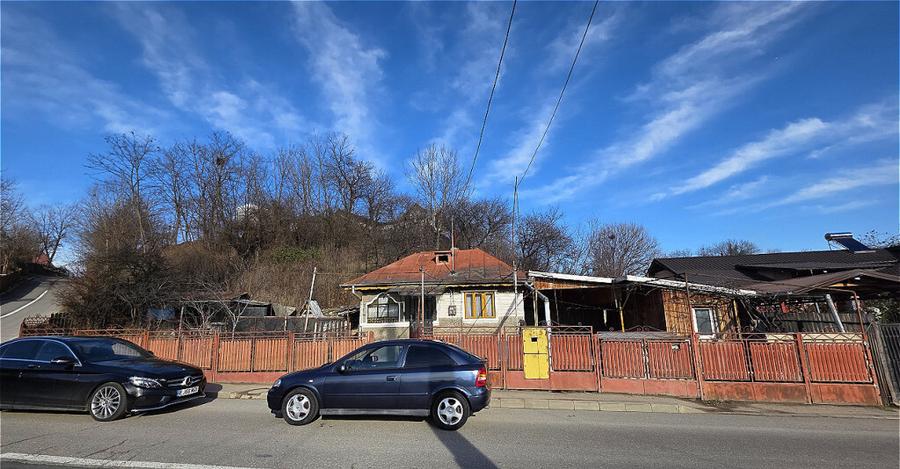 Casa cu 600mp de teren Aproape de centru Valenii de Mu - 1