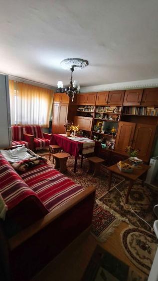 Apartament 2 camere Husi - 1