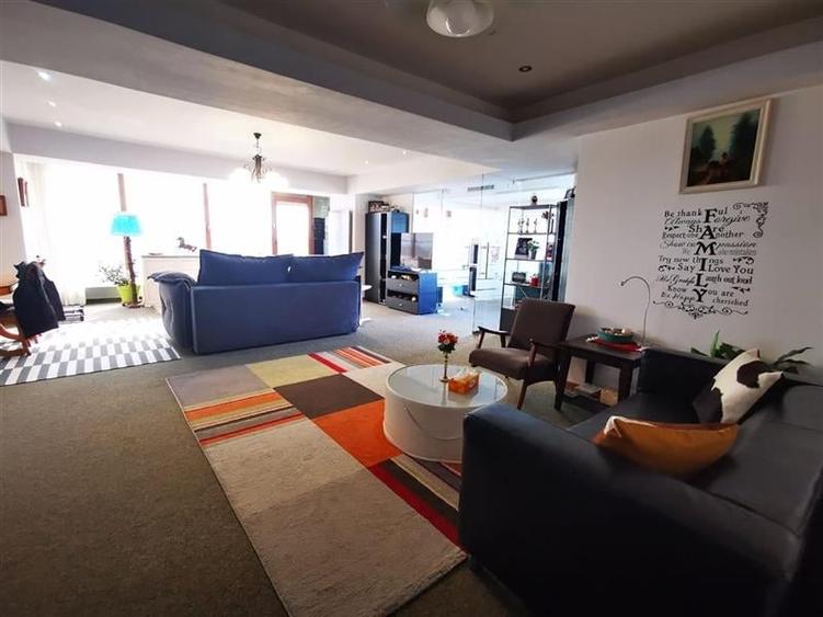 Inchiriere apartament si terasa, in strada Toamnei - 2