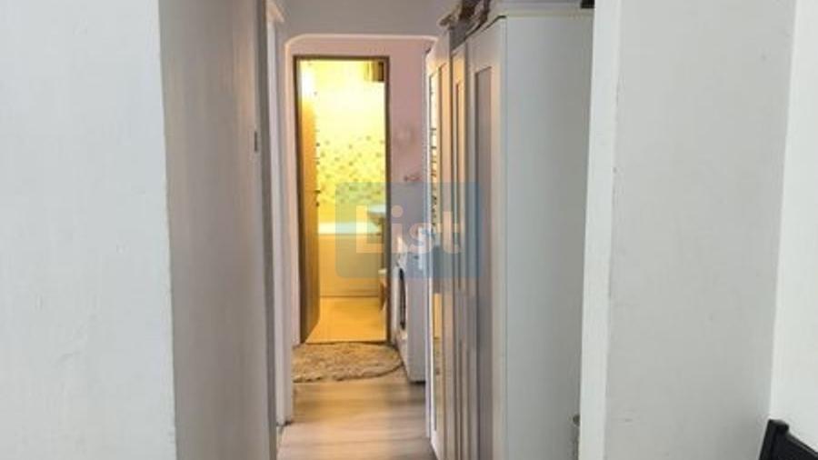 Apartament 3 camere - Decomandat - 3