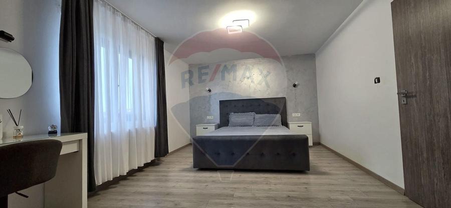 Casă / Vilă cu 5 camere de vânzare - 8