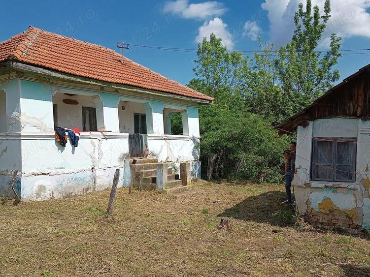 Vand teren cu casa nelocuibila de 7ani! - 3
