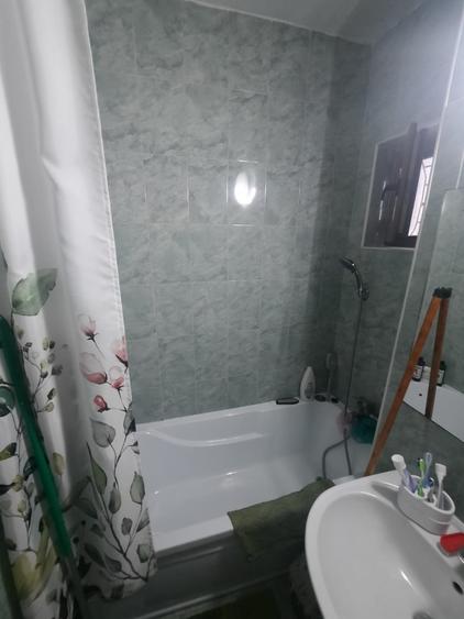 Apartament cu 3 camere semidecomandat, mobilat în Podu Roș - 10