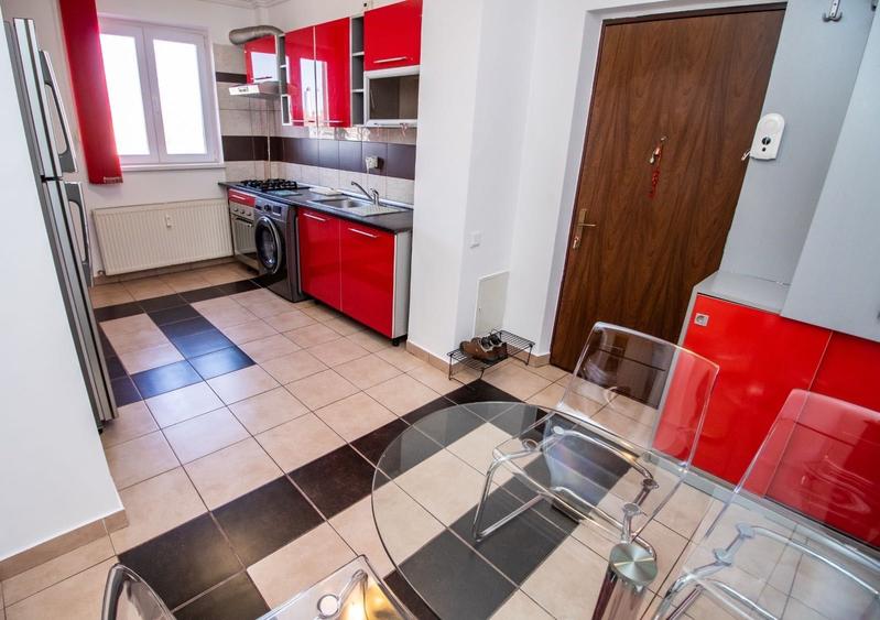 Apartament 2 camere de inchiriat - decomandat, 60 mp, et 6 - 8