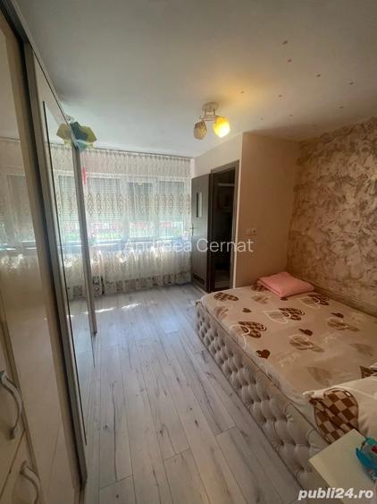 Garsonera de vanzare ( sus la ura ) Garsonera de vanzare ( sus la ura )