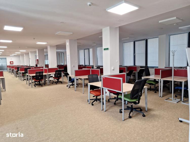 De inchiriat - Spatiu Comercial / Birouri Etaj 1 - 700 mp / 13Euro mp - 8