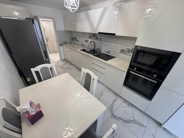 Apartament 3 camere zona Gara - Renovat Total - 9