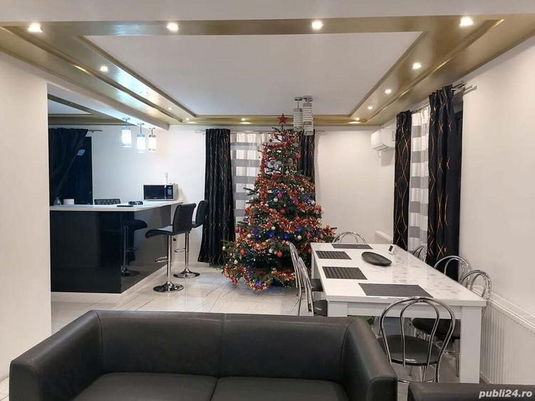 Casa cu etaj ?i doua garaje incluse - 7