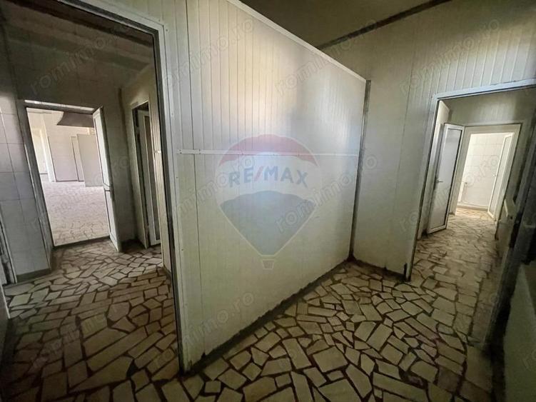 Spa?iu industrial / fosta fabrica de panificatie - 8