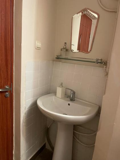 INCHIRIERE SPATIU PENTRUN BIROURI, ZONA PARCUL CAROL, LA DEMISOLUL UNEI VILE - 11