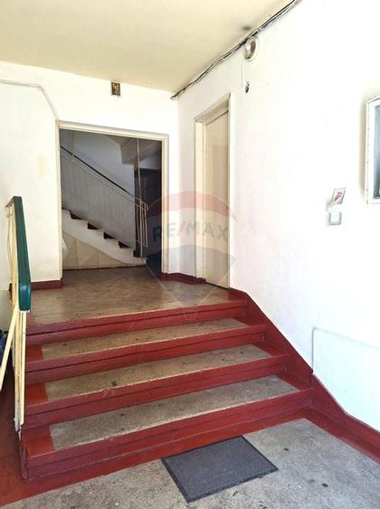 Apartament cu 3 camere de vanzare in zona Pod - 12