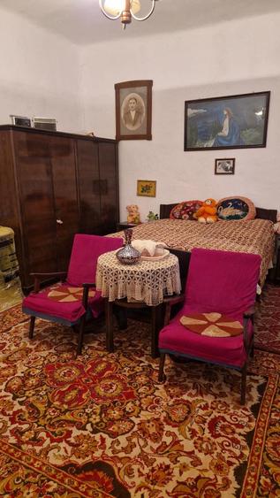 Vand casa caramida pe colt in Satchinez - 2