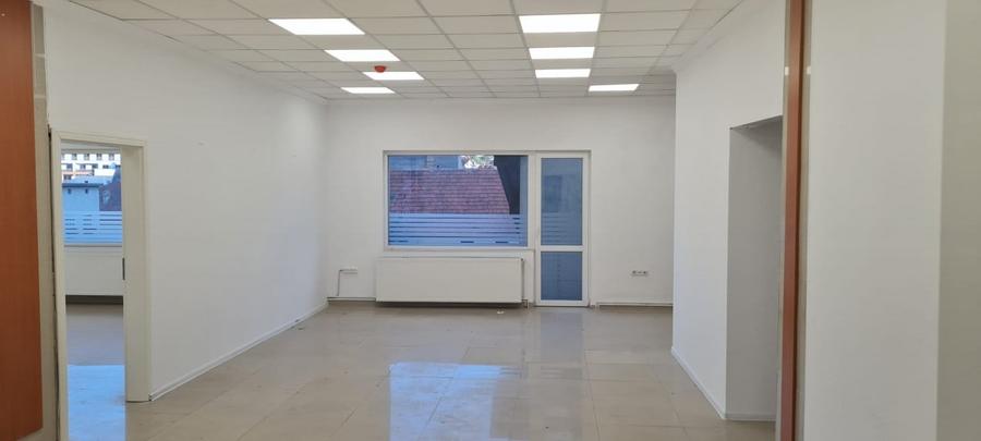 Spatiu de inchiriat | Pretabil birouri | - 1