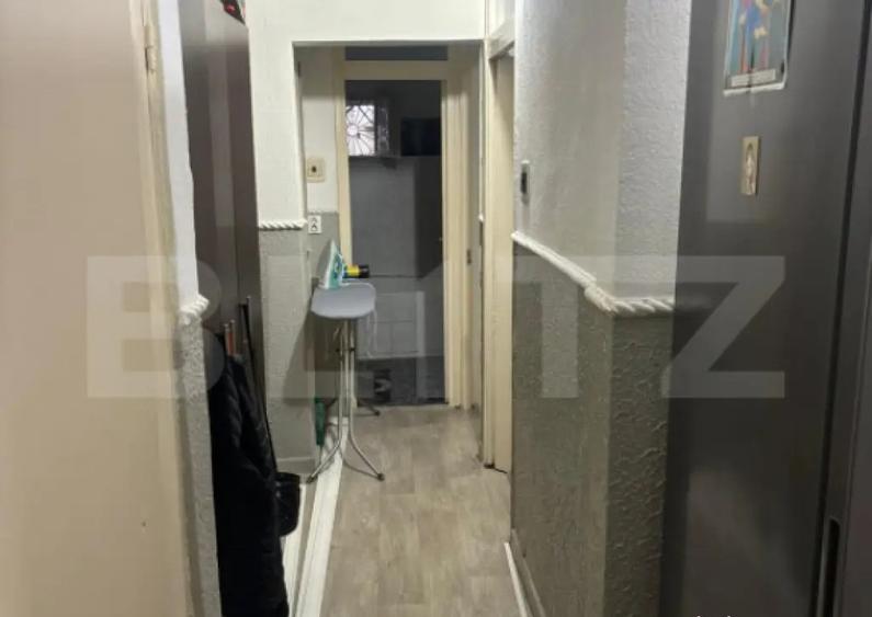 Apartament 3 camere, 55 mp, zona Vest - 9 mai - 3