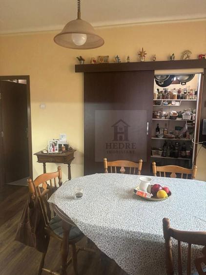 Vila de vanzare intr-o zona linistita - 6
