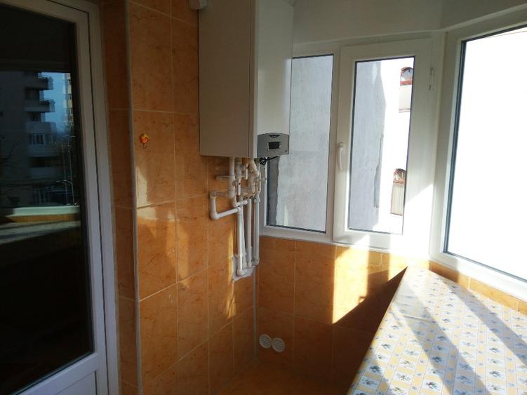Inchiriez apartament 2 camere decomandat zona Capitol - 7