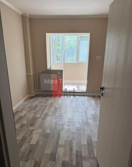 Vanzare apartament decomandat 3 camere ?os. Berceni - S... Vanzare apartament decomandat 3 camere ?os. Berceni - S...